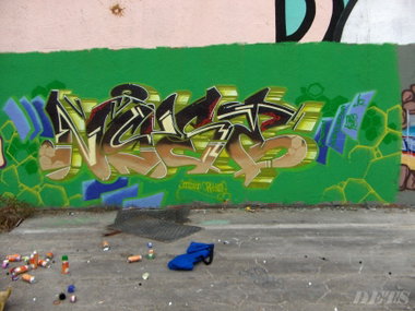 Graffiti Wall - Photo by DETS - nyse (2006)