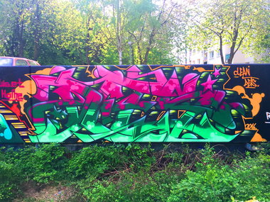 Graffiti Wall - Photo by DETS - dets, rsk, chameleons