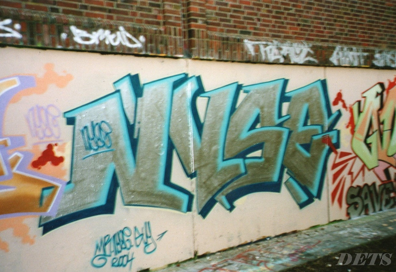 Graffiti Wall - Photo by DETS - nyse(DETS) (2004)