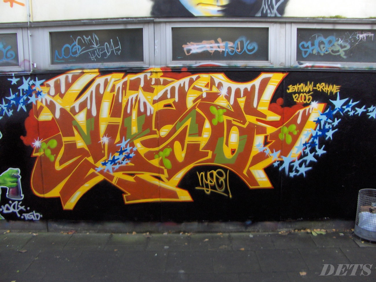 Graffiti Wall - Photo by DETS - nyse (2005)