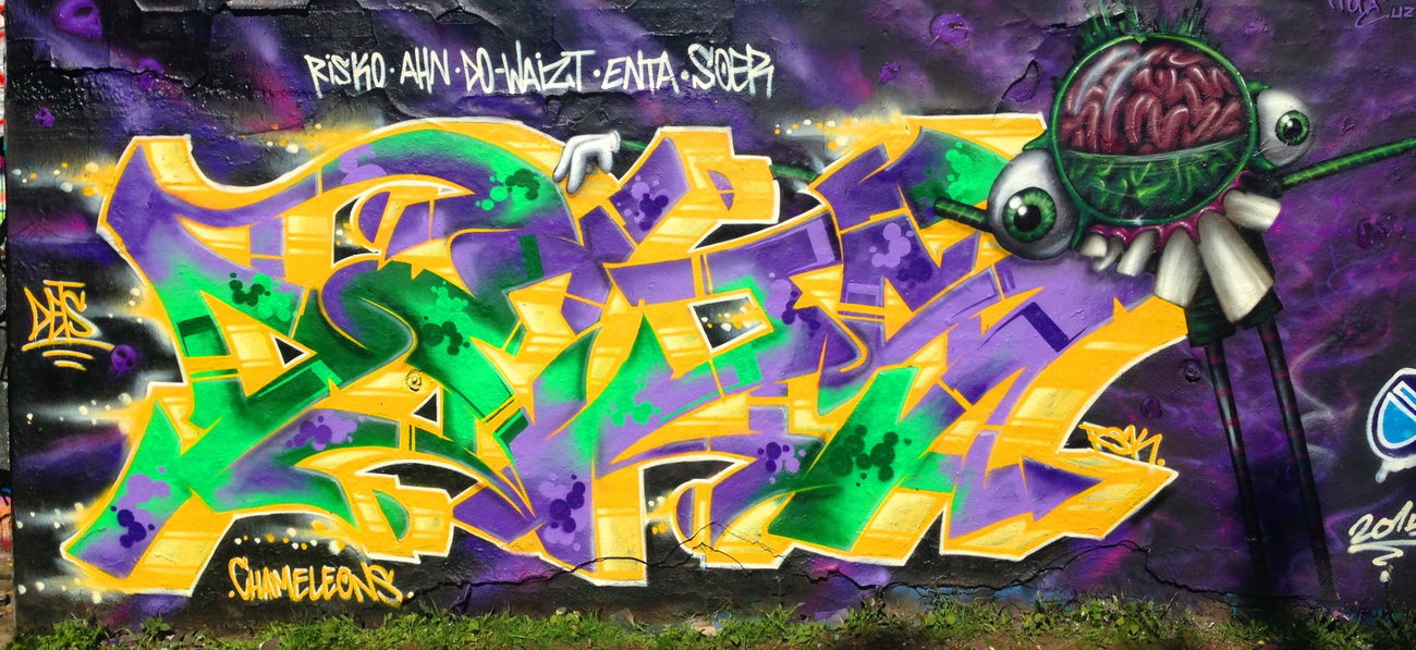 Graffiti Wall - Photo by DETS - DETS!
