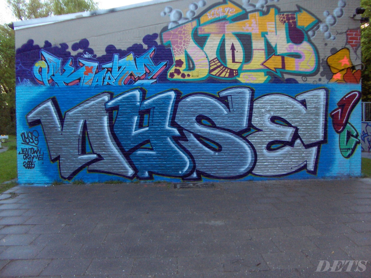 Graffiti Wall - Photo by DETS - nyse (2005)