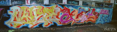 Graffiti Wall - Photo by DETS - nyse, kare (2004)