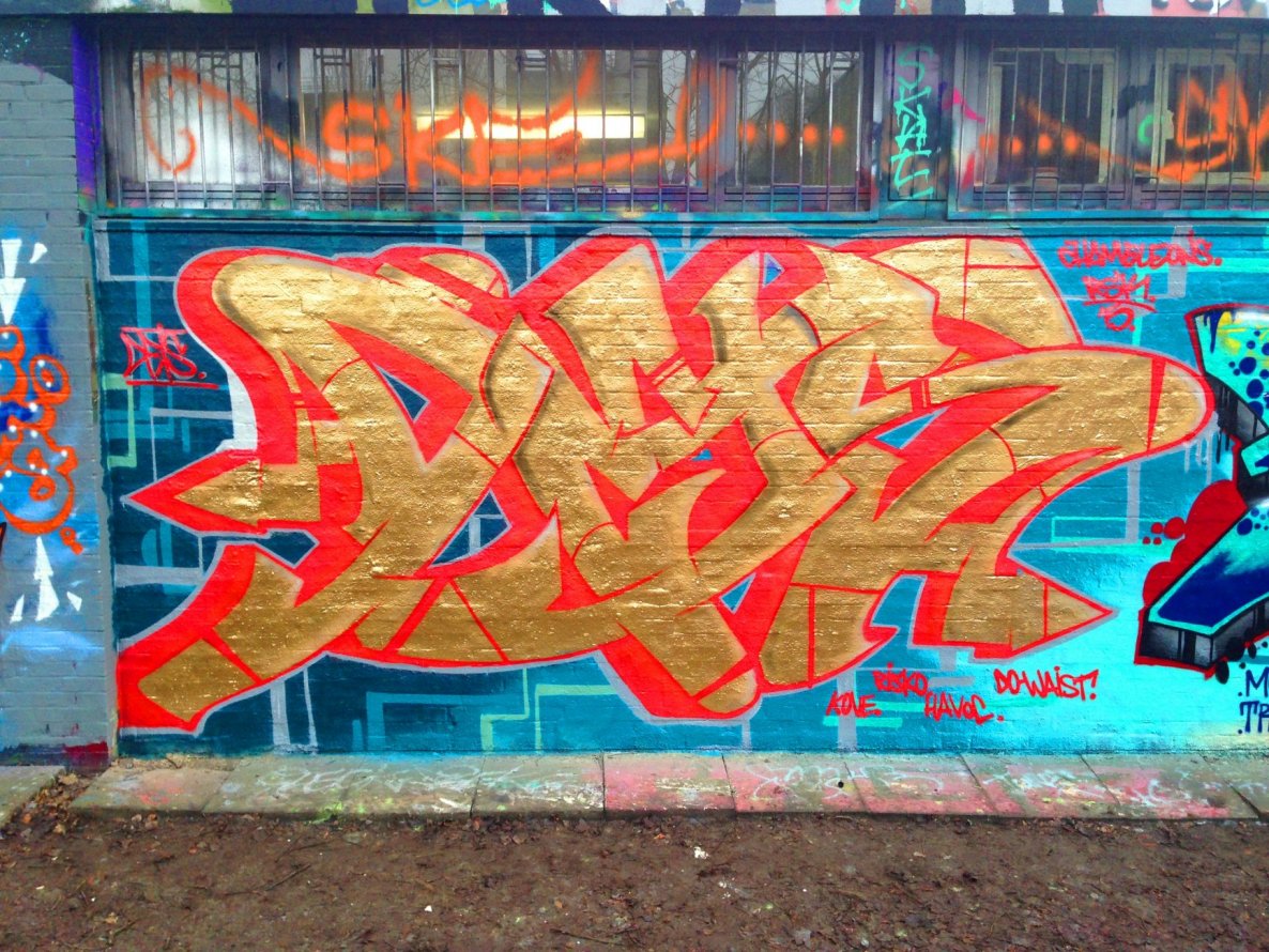 Graffiti Wall - Photo by DETS - bronze2red (2015)