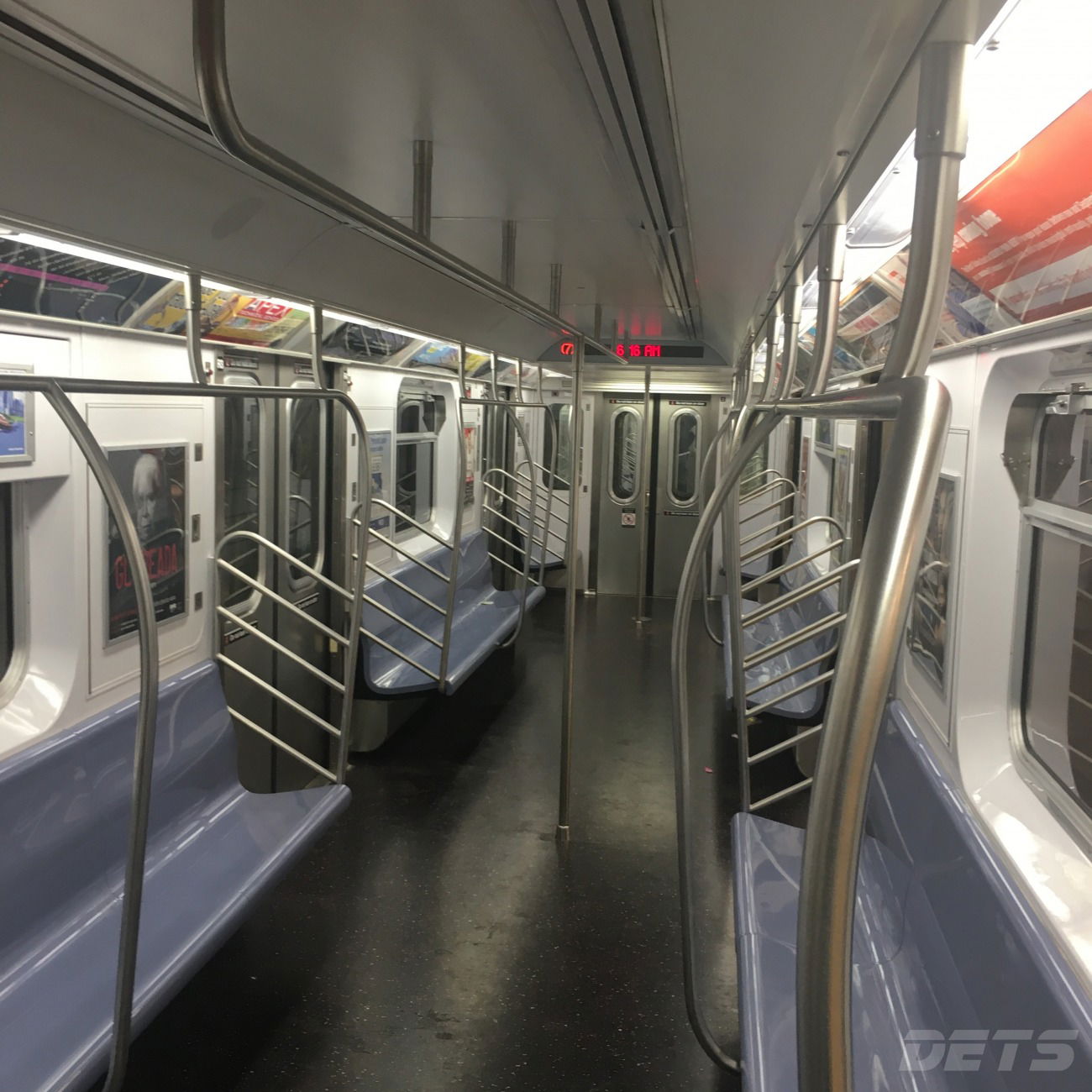 Graffiti Train - Photo by DETS - dets, ny, subway (2016)