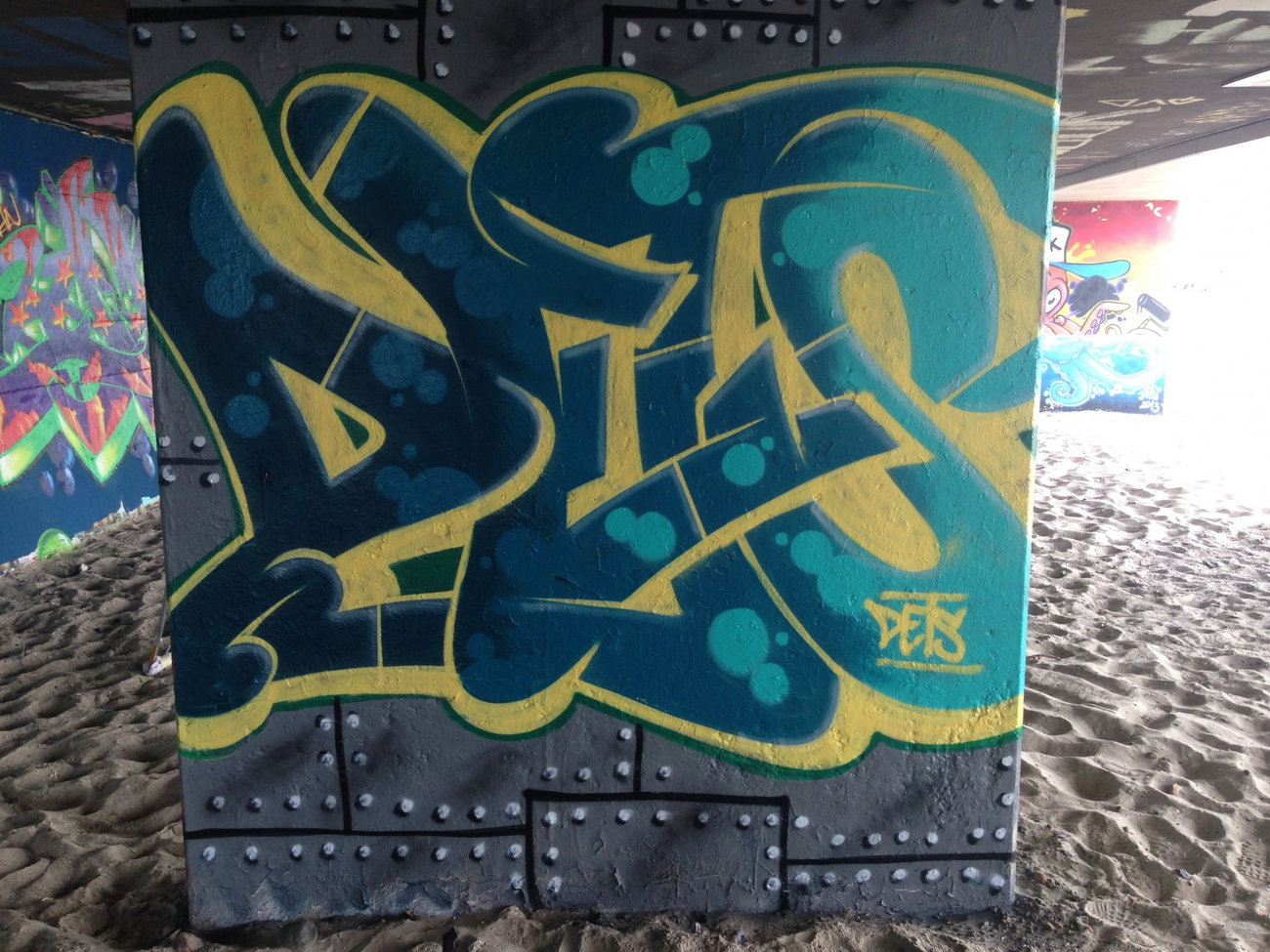 Graffiti Wall - Photo by DETS - dets, rsk, chameleons (2015)