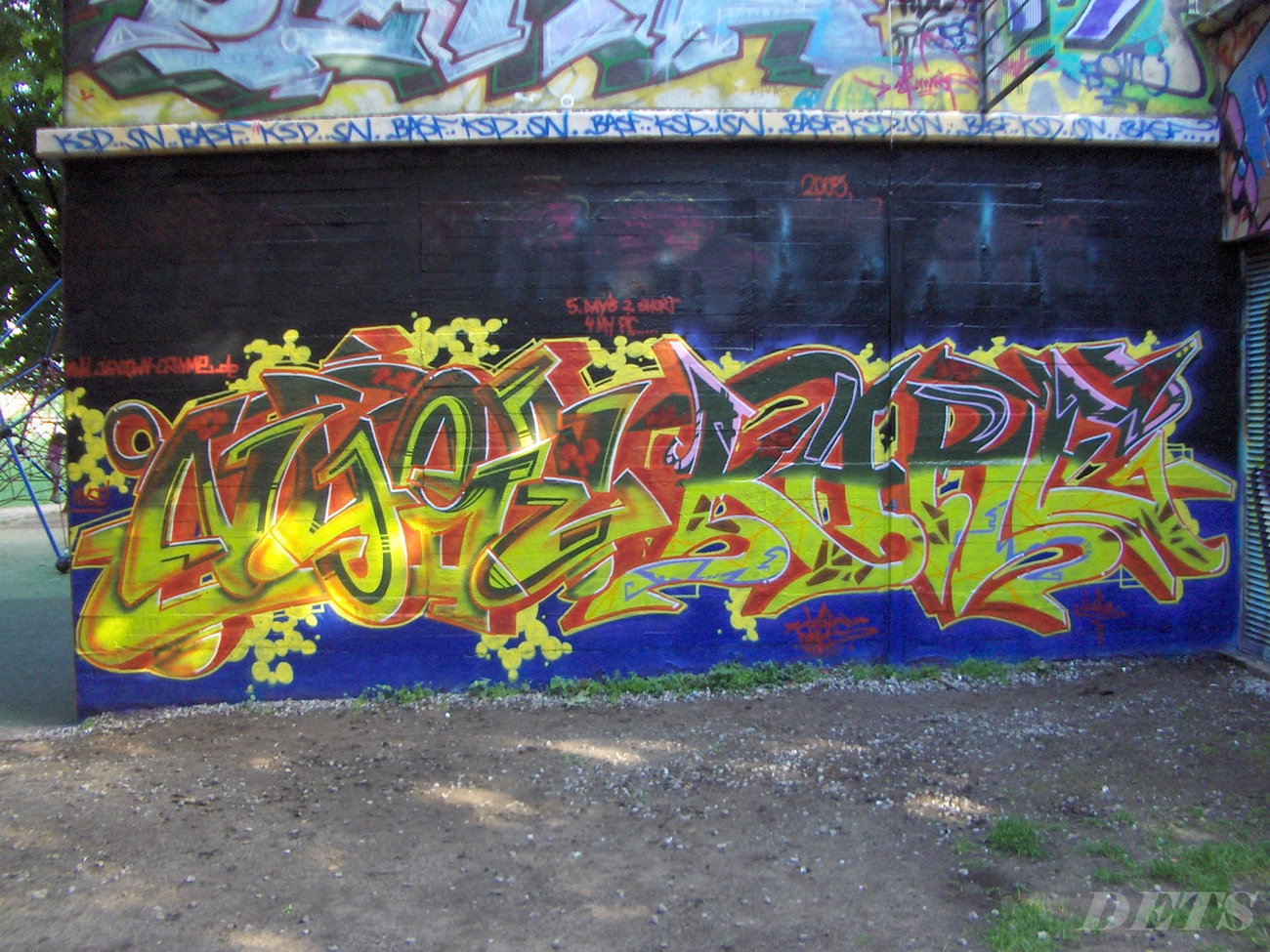 Graffiti Wall - Photo by DETS - nyse, aka, dets