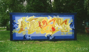 Graffiti Wall - Photo by DETS - nyse, -, jc (2004)