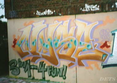 Graffiti Wall - Photo by DETS - nyse (2004)