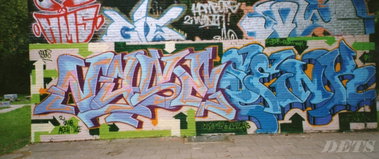 Graffiti Wall - Photo by DETS - nyse, senk (2004)