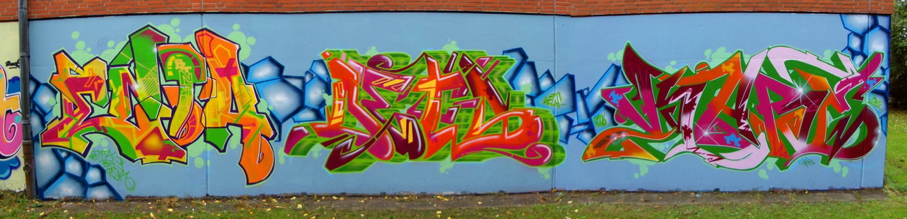 Graffiti Wall - Photo by DETS - blue, stone, dets (2006)