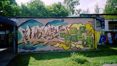 Graffiti Wall - Photo by DETS - nyse-same (2004)