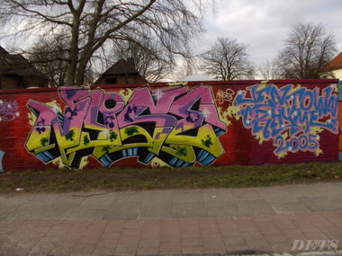 Graffiti Wall - Photo by DETS - nyse-jentown-crhyme (2005)