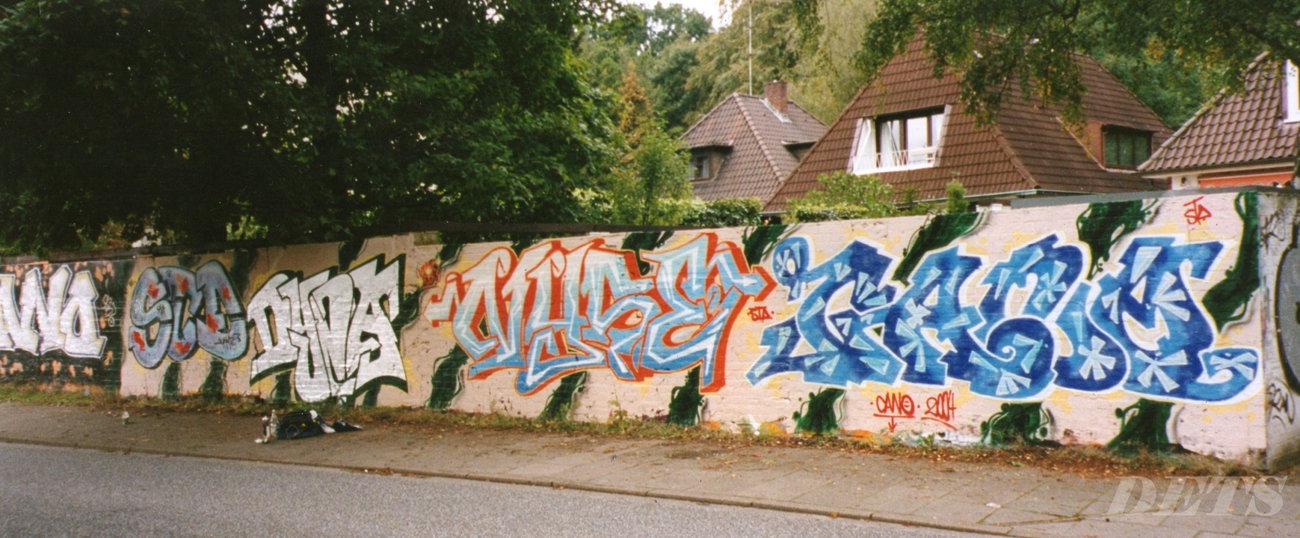 Graffiti Wall - Photo by DETS - nyse, aka, dets (2004)