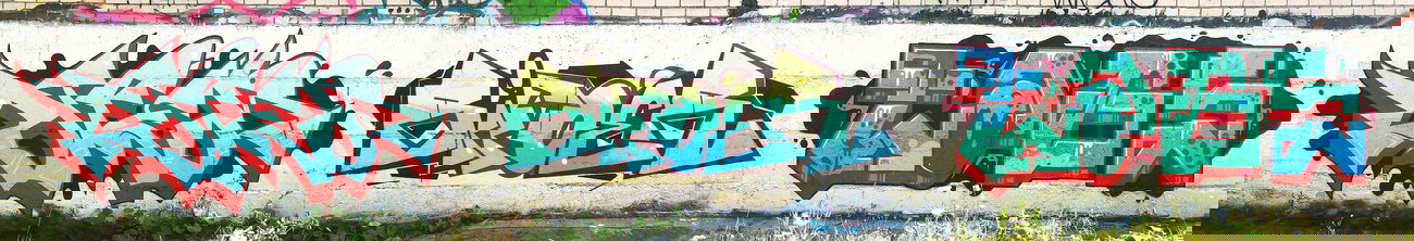 Graffiti Wall - Photo by DFXR - Difer, Bifoer, Toneck (2013)