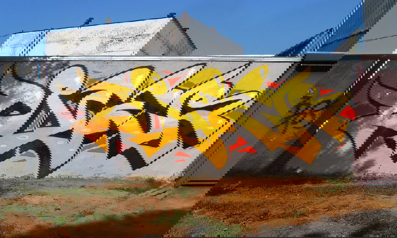 Graffiti Wall - Photo by DFXR (2013)