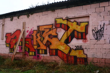 Graffiti Wall - Photo by DIRECT - Direct (2016)