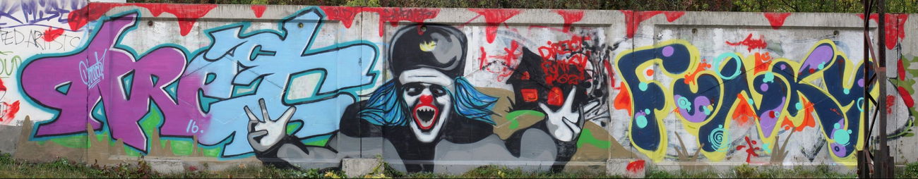 Graffiti Wall - Photo by DIRECT - Direct, M62, Funky (2016)