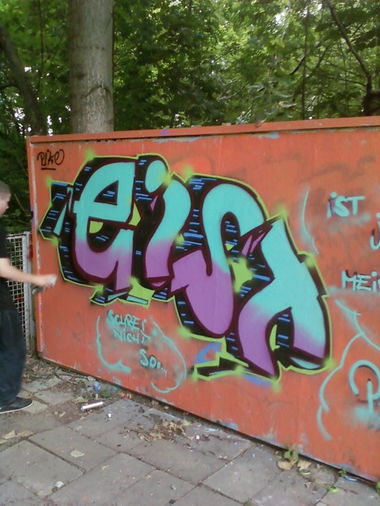 Graffiti Wall - Photo by DIRK - EIS.T (2011)