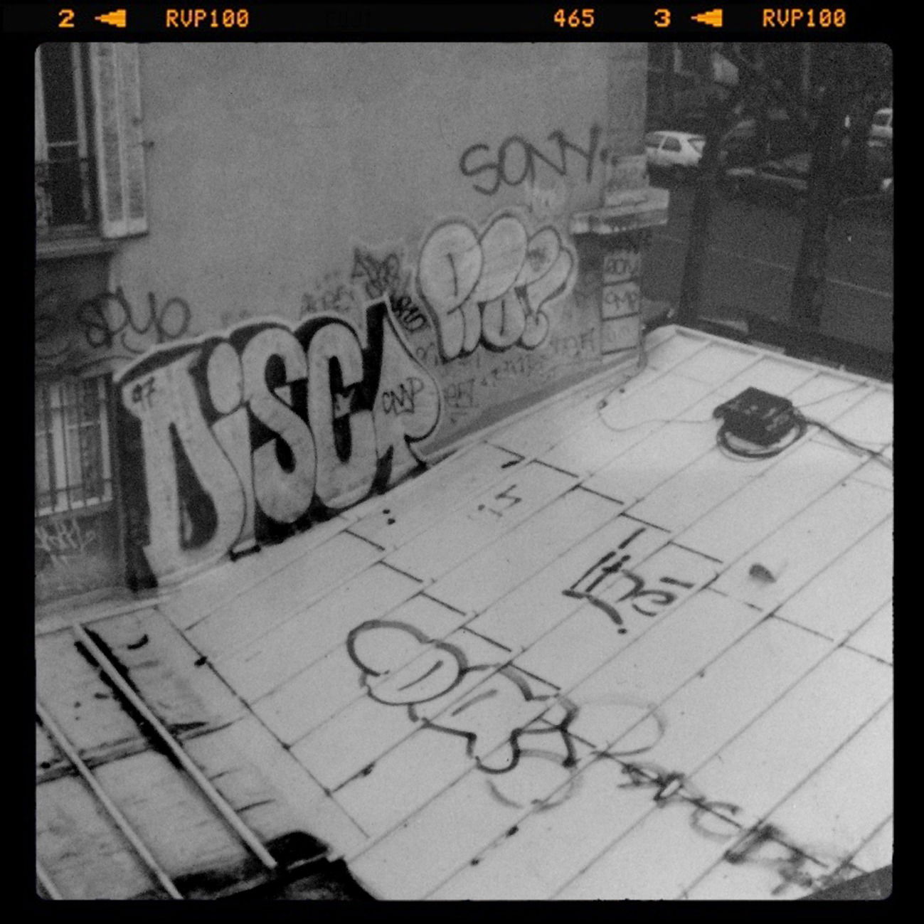 Graffiti Bombing - Photo by DISCOBNA - DISCO, CMP, BNA