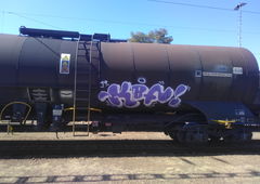 Graffiti Train - Photo by DISOE - kbf, tisoe (2019)