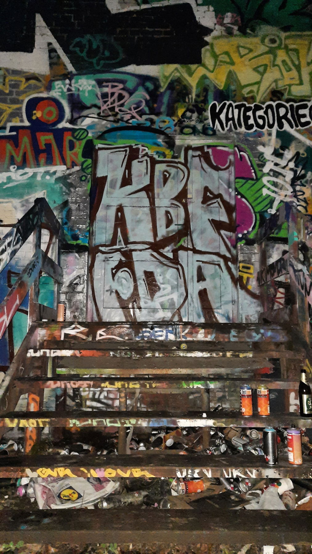 Graffiti Wall - Photo by DISOE - fda, kbf (2022)