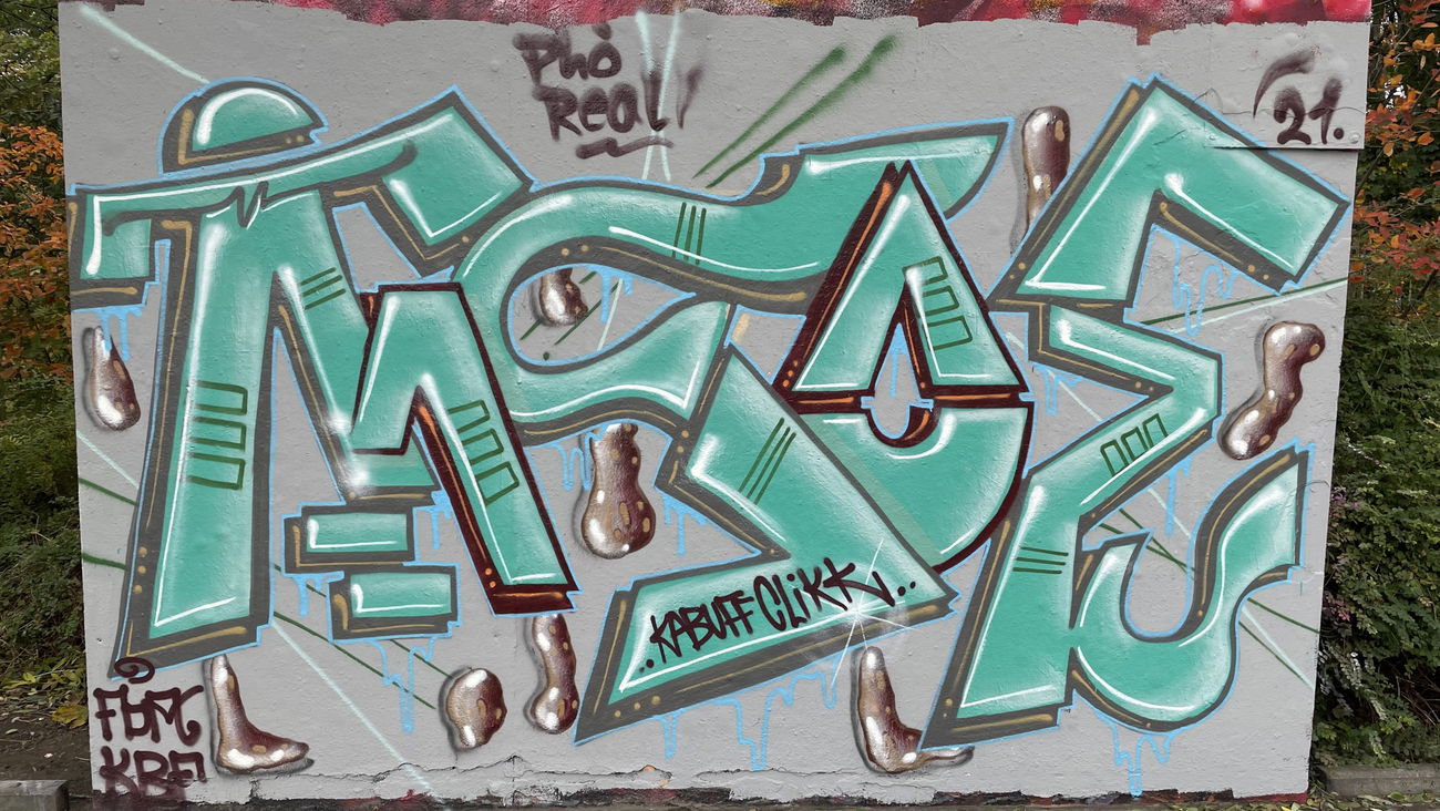 Graffiti Wall - Photo by DISOE - kabuffclikk, fda (2021)