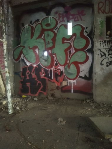 Graffiti Wall - Photo by DISOE - kbf, fda (2022)