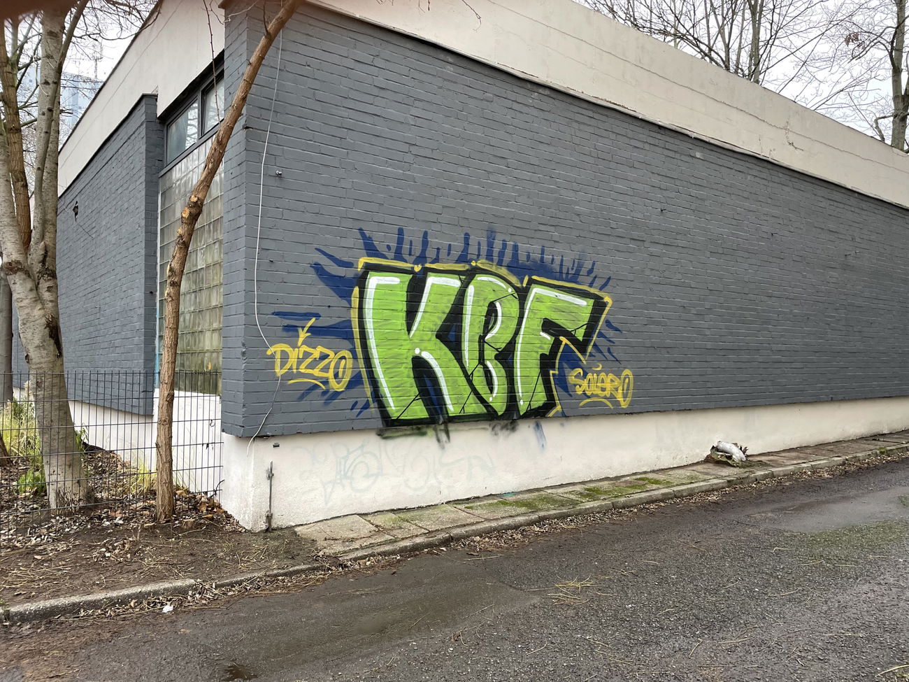 Graffiti Wall - Photo by DISOE - kbf, fda (2022)