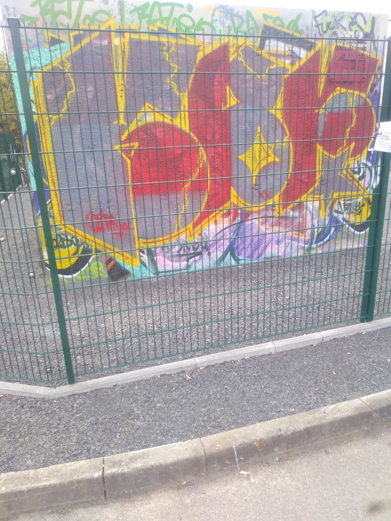 Graffiti Wall - Photo by DISOE - kbf, tisoe (2020)