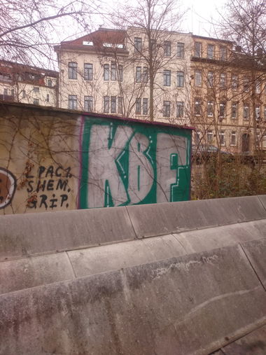 Graffiti Wall - Photo by DISOE - kbf, fda (2021)