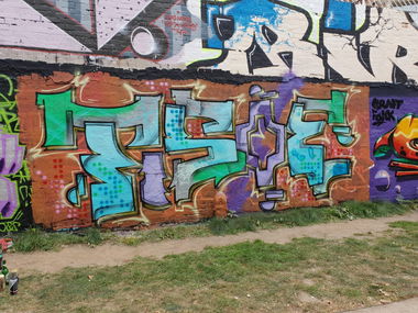 Graffiti Wall - Photo by DISOE - fda, kbf, tisoe