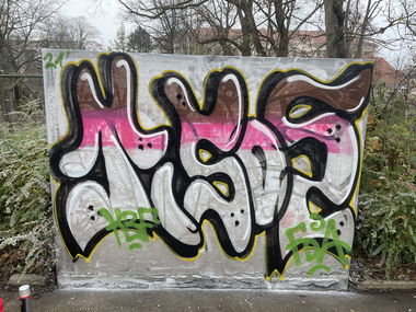 Graffiti Wall - Photo by DISOE - kbf, fda (2021)