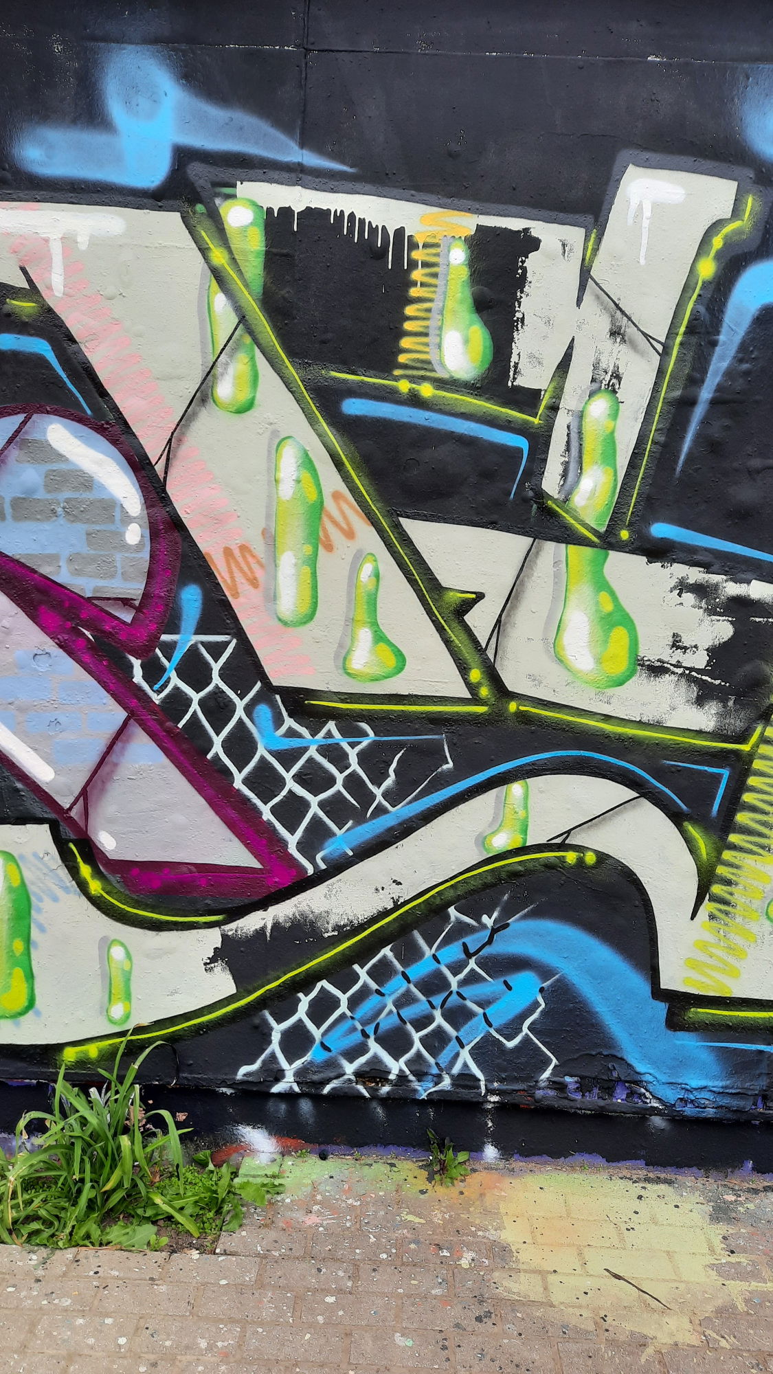 Graffiti Wall - Photo by DISOE