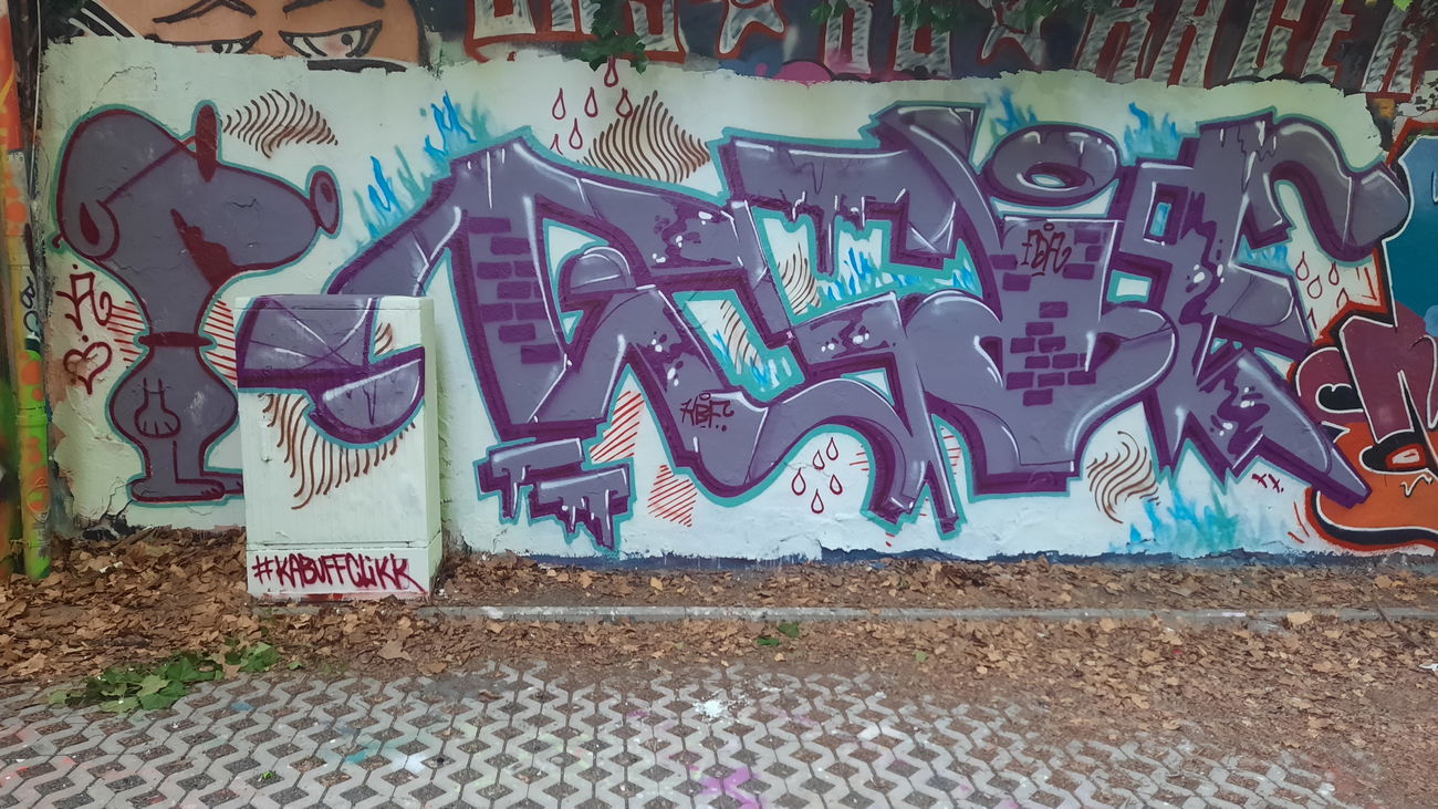 Graffiti Wall - Photo by DISOE (2021)