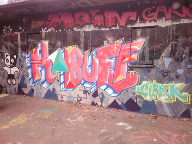Graffiti Wall - Photo by DISOE - kbf, fda (2020)
