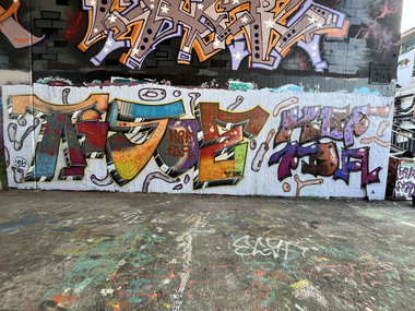 Graffiti Wall - Photo by DISOE - kbf, fda (2026)