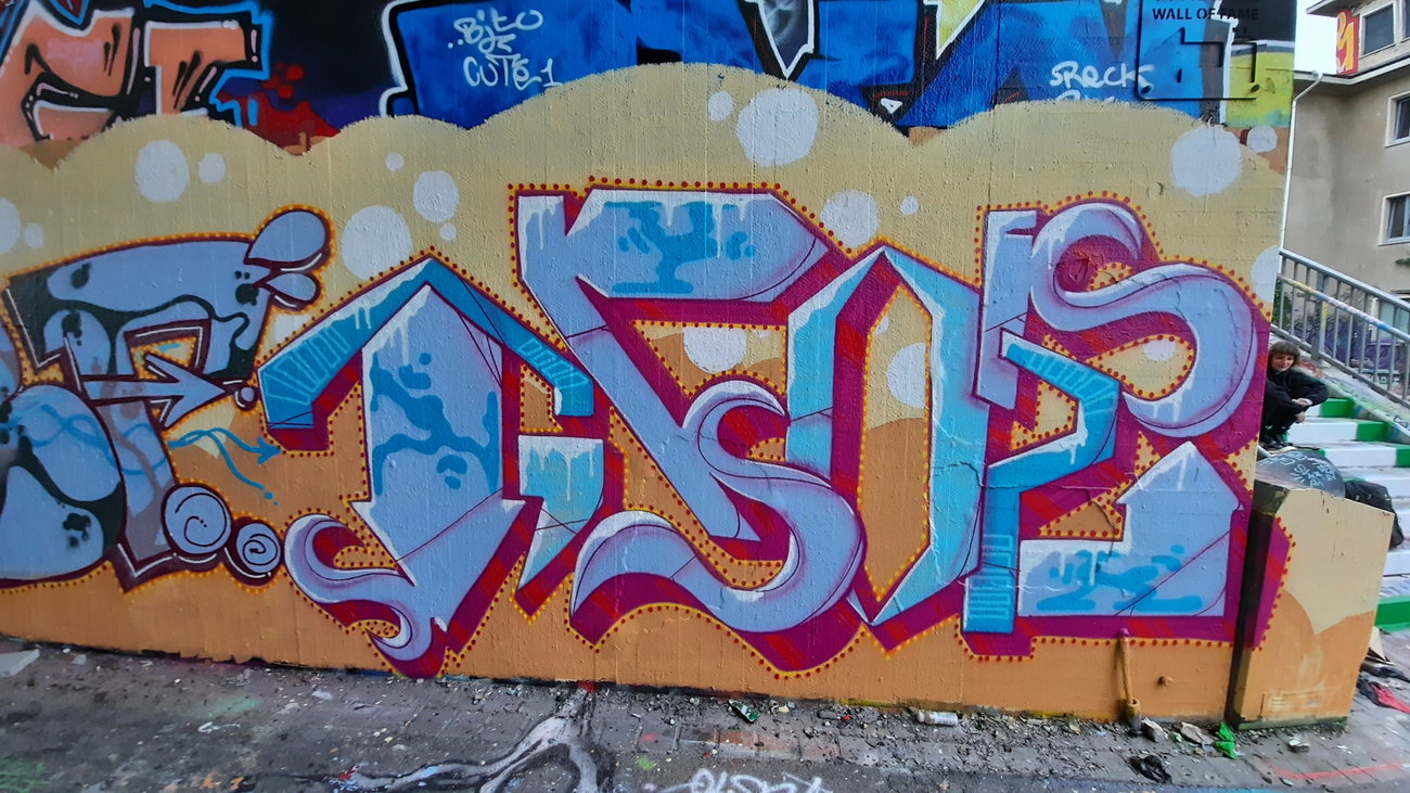 Graffiti Wall - Photo by DISOE