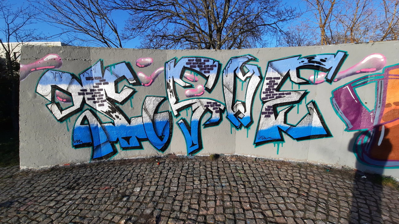 Graffiti Wall - Photo by DISOE
