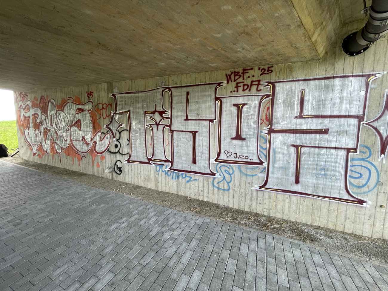 Graffiti Wall - Photo by DISOE