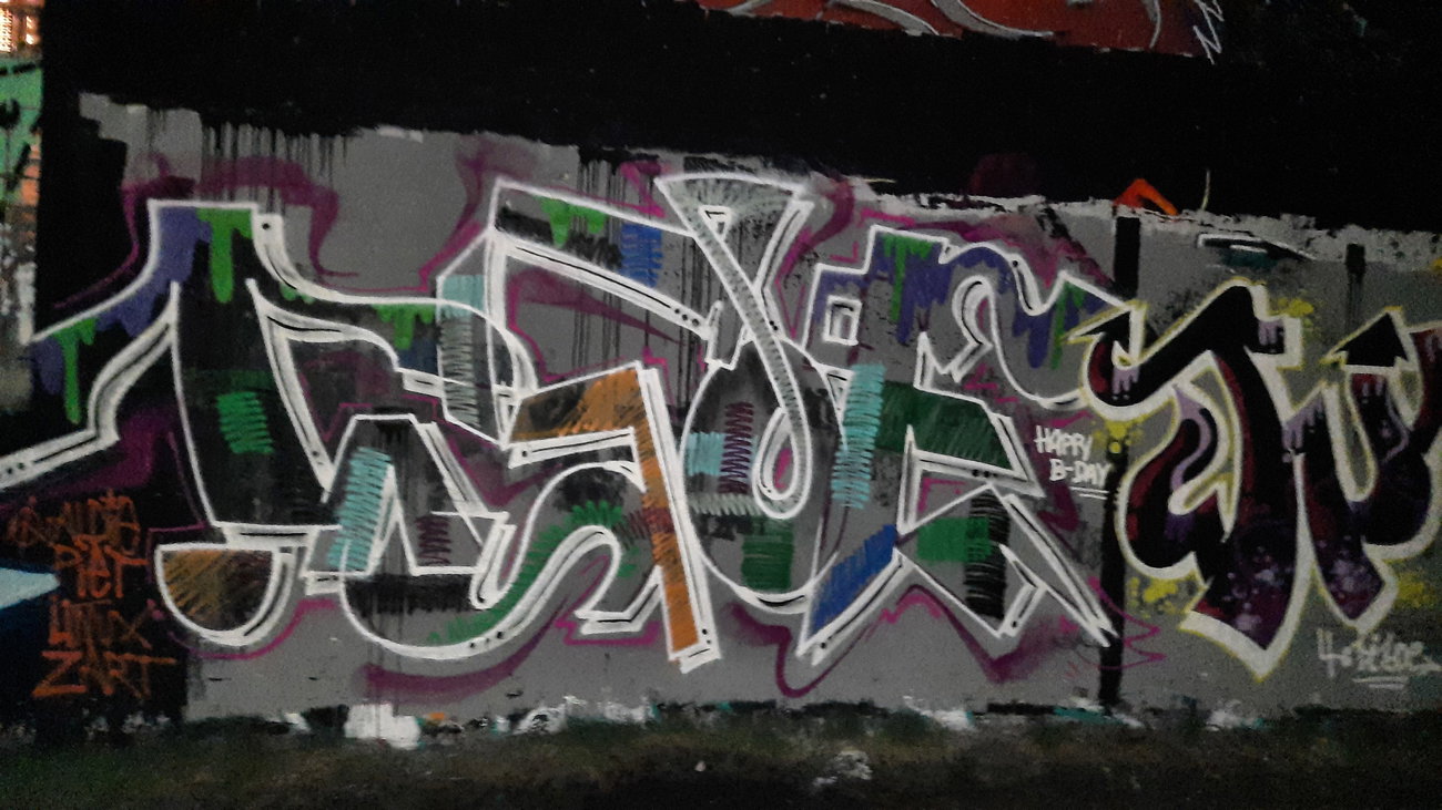 Graffiti Wall - Photo by DISOE