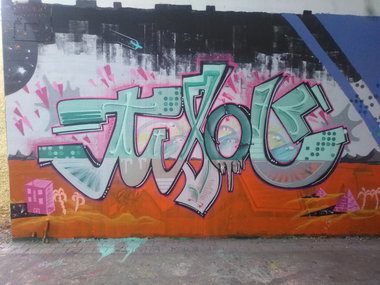Graffiti Wall - Photo by DISOE - kbf (2020)