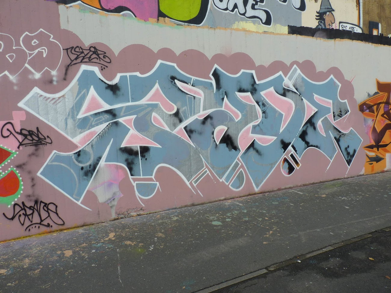 Graffiti Wall - Photo by DKO - dko, ratwegskreisel, ffm