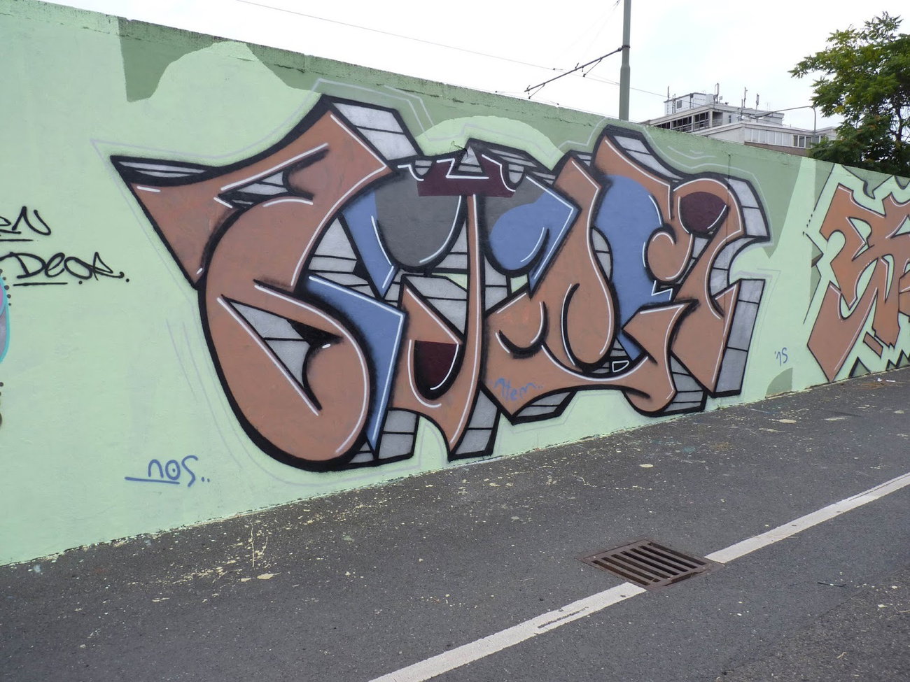 Graffiti Wall - Photo by DKO - dko, ratwegskreisel, ffm