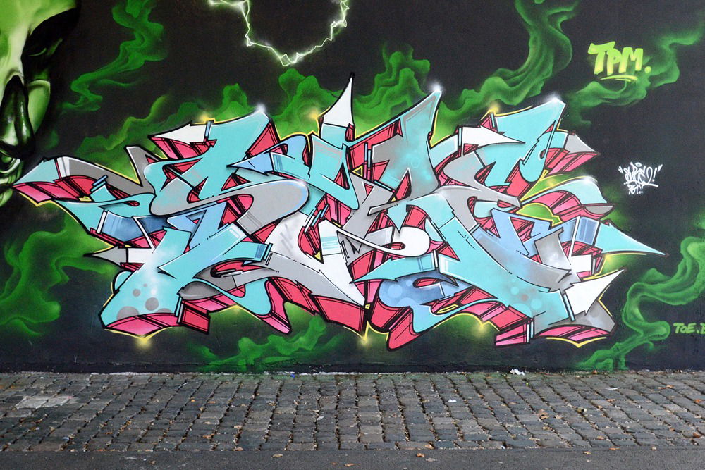 Graffiti Wall - Photo by DKO - dko, friedensbrücke, ffm