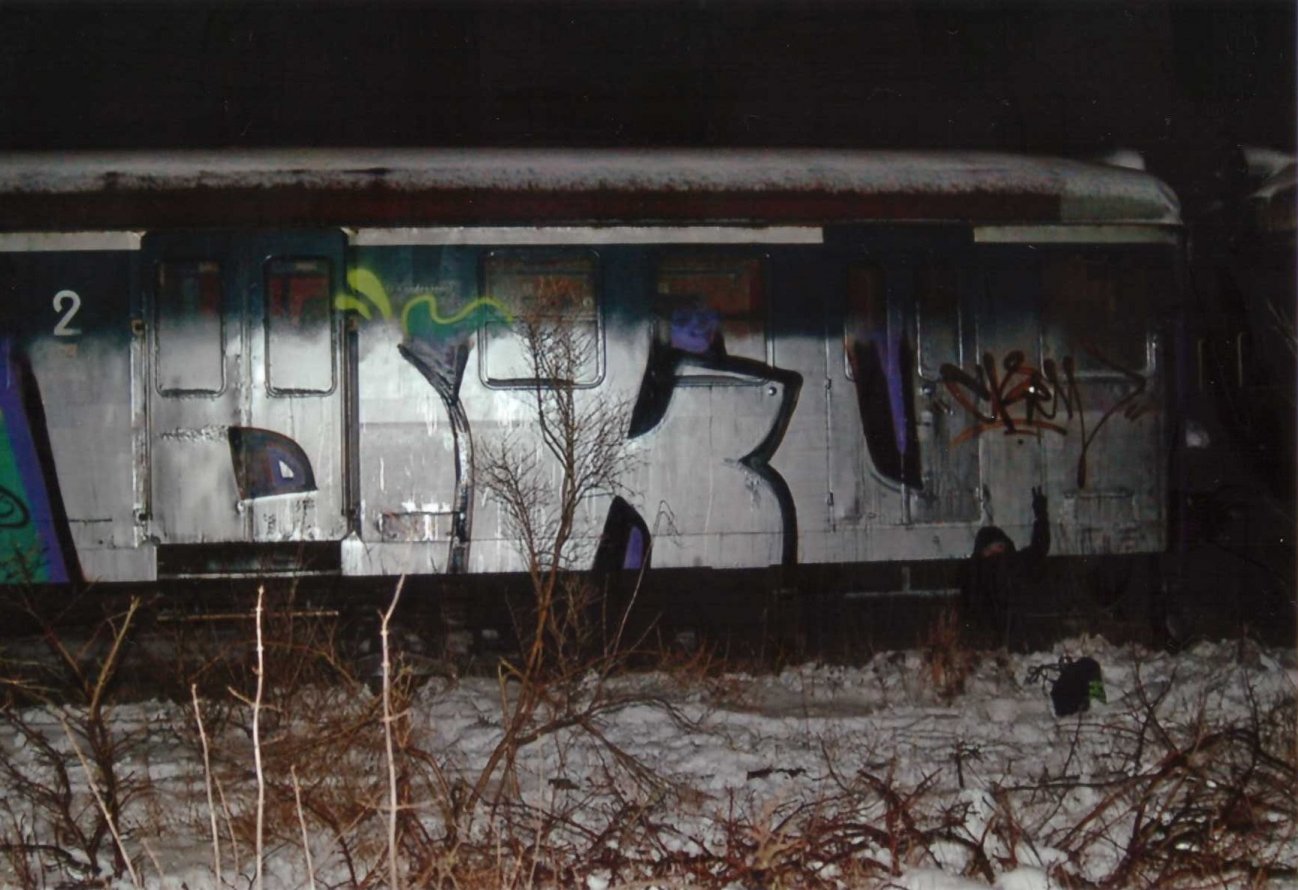Graffiti Train - Photo by DKVCREW - DKV