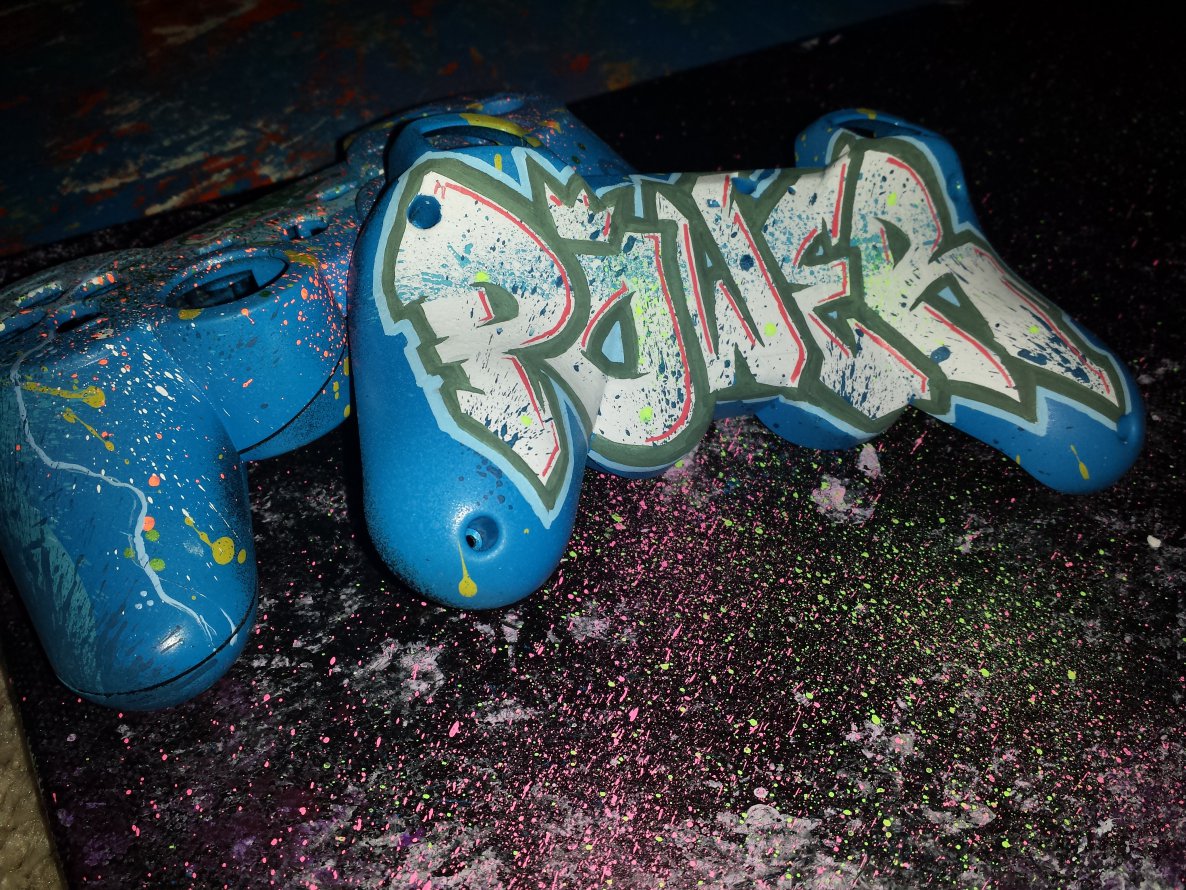 Graffiti Artwork - Photo by DMARK