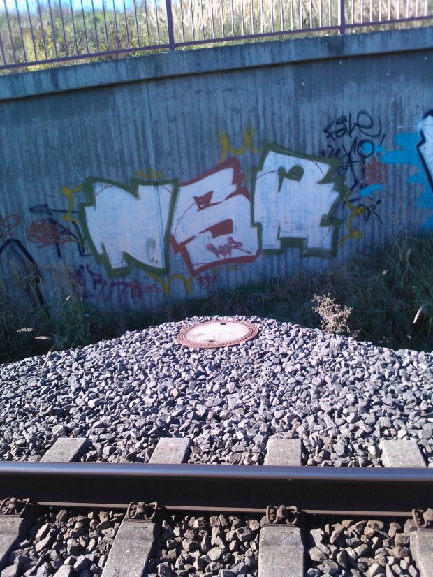 Graffiti Bombing - Photo by DMENZ - dmenz, chor, nsr (2013)