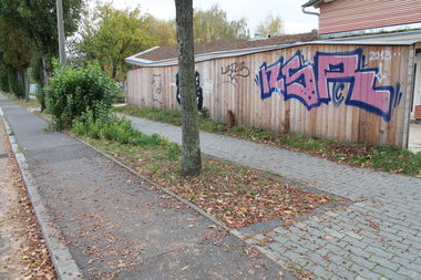 Graffiti Bombing - Photo by DMENZ - dmenz, chor, nsr (2013)