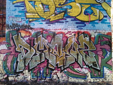 Graffiti Wall - Photo by DMENZ - dmenz, wader, nsr (2014)